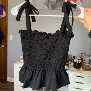 new black ribbed h&m xs top with adjustable straps